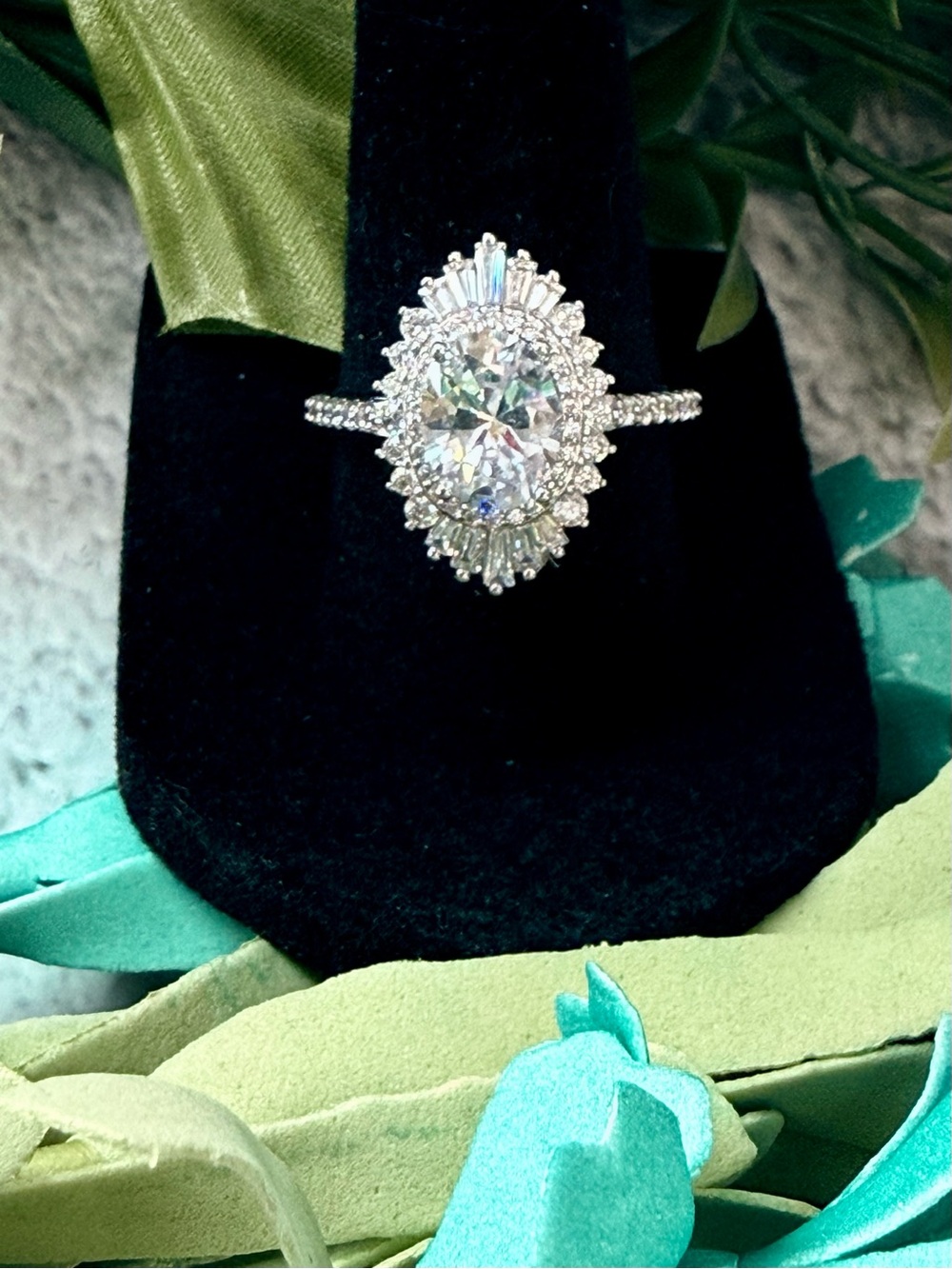 Classic 925 with rhodium over Silver Oval Halo Cubic Zirconia Ring - White
